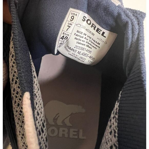 Sorel Women's ONA 503 Mid-Sneaker in blue. Size 9. - Picture 8 of 8